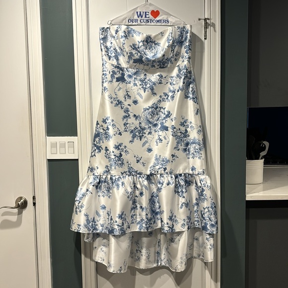 Strapless Floral Ruffle High-Low Gown Alfred Sung  Size 22 - Picture 3 of 5